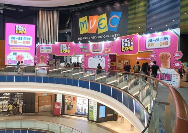 Entrance Arch with Booth